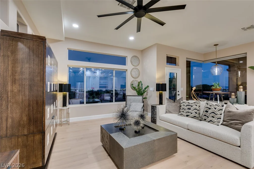 2532 Faiss, Las Vegas, NV 89134