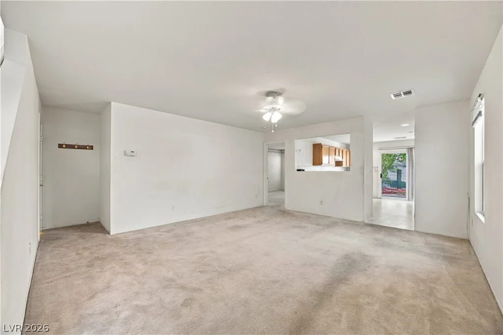 5516 Madigan, Las Vegas, NV 89118