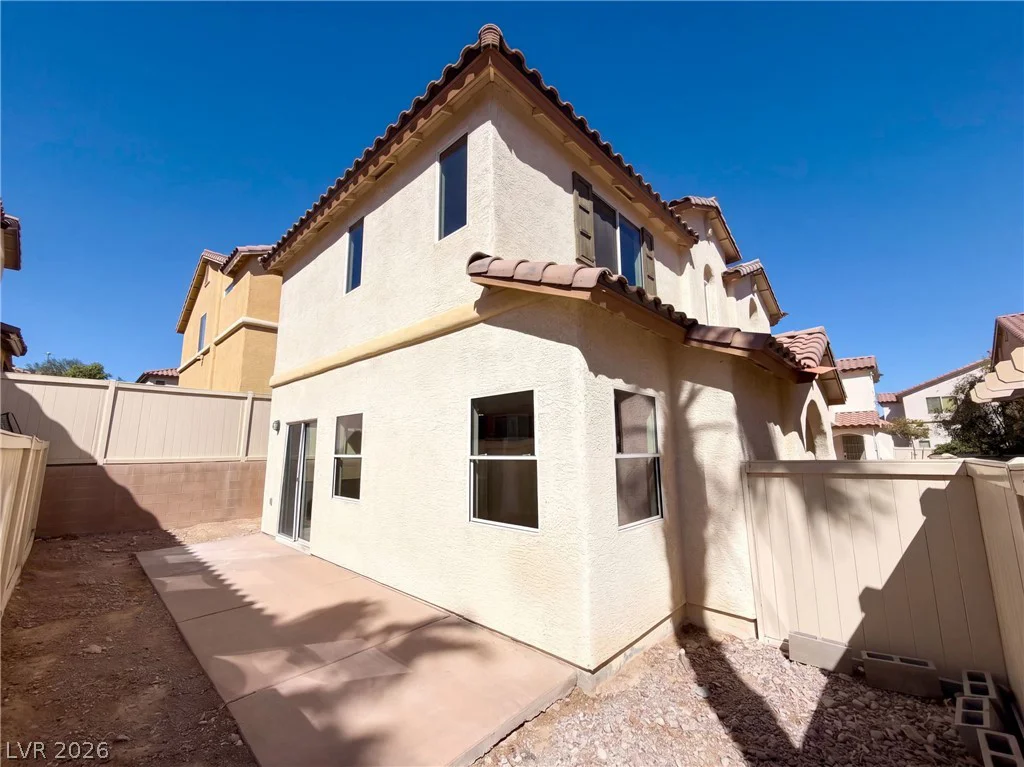 8141 Finch Feather, Las Vegas, NV 89143