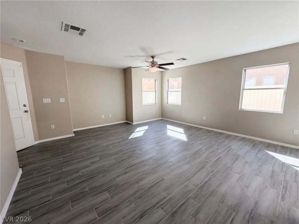8141 Finch Feather, Las Vegas, NV 89143