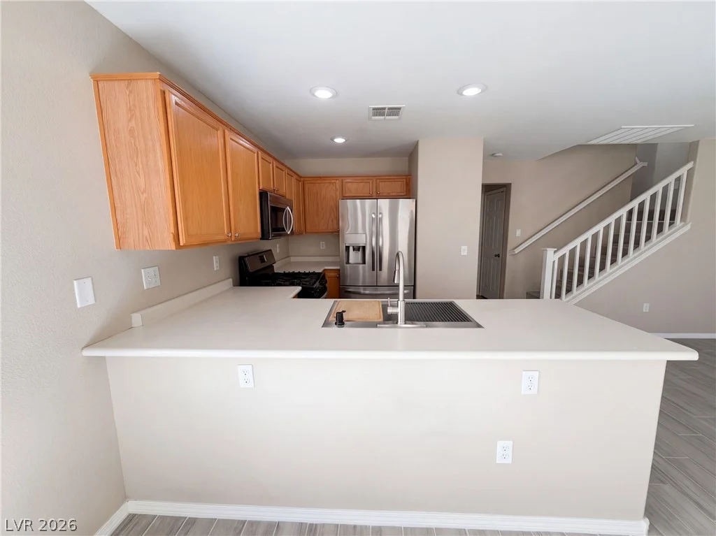 8141 Finch Feather, Las Vegas, NV 89143