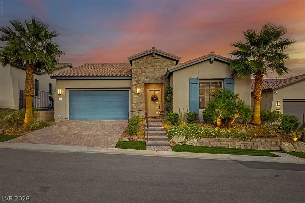 24 Cliffwater, Henderson, NV 89011
