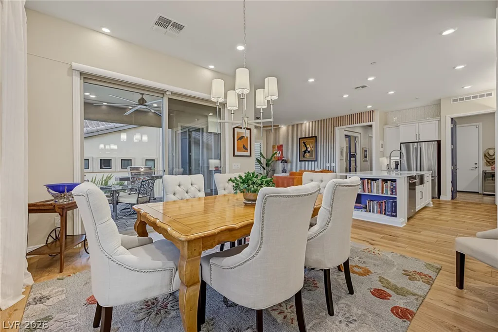 24 Cliffwater, Henderson, NV 89011