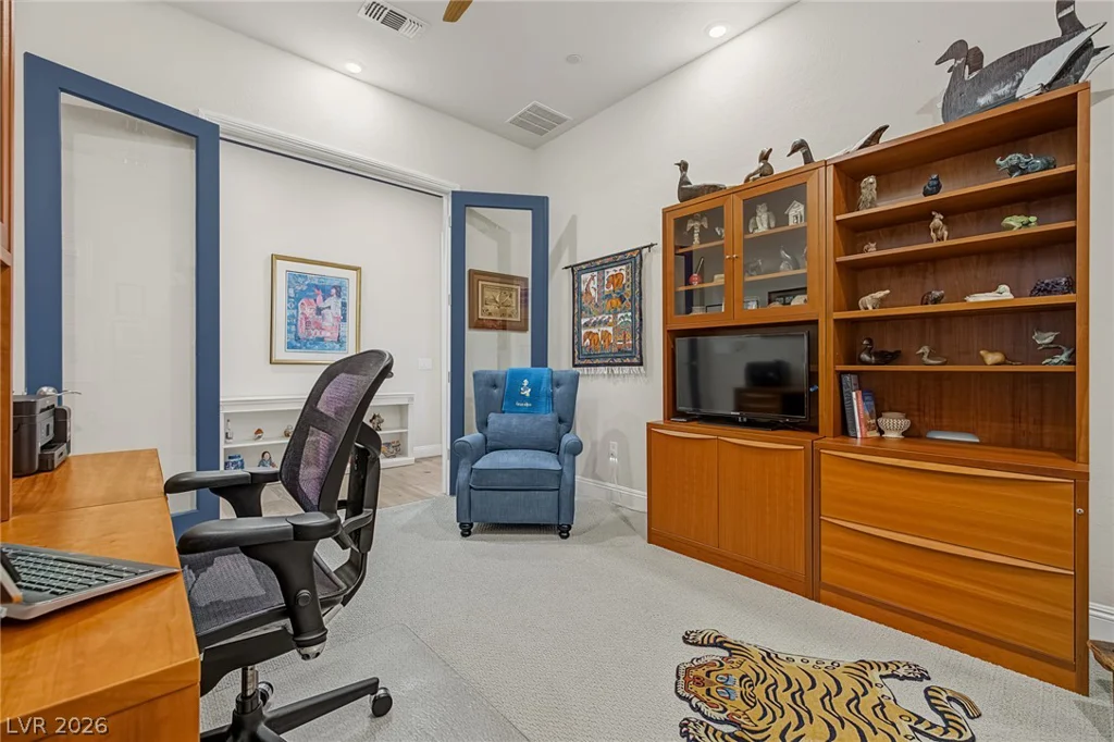 24 Cliffwater, Henderson, NV 89011
