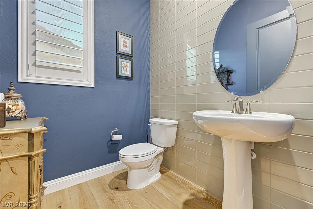 24 Cliffwater, Henderson, NV 89011