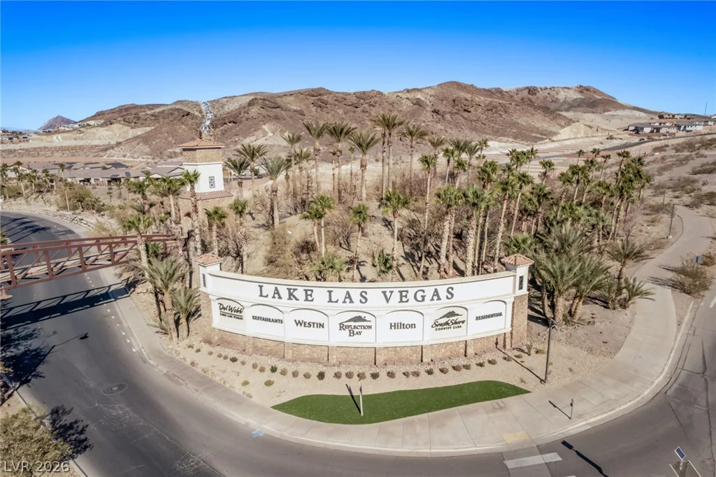 24 Cliffwater, Henderson, NV 89011