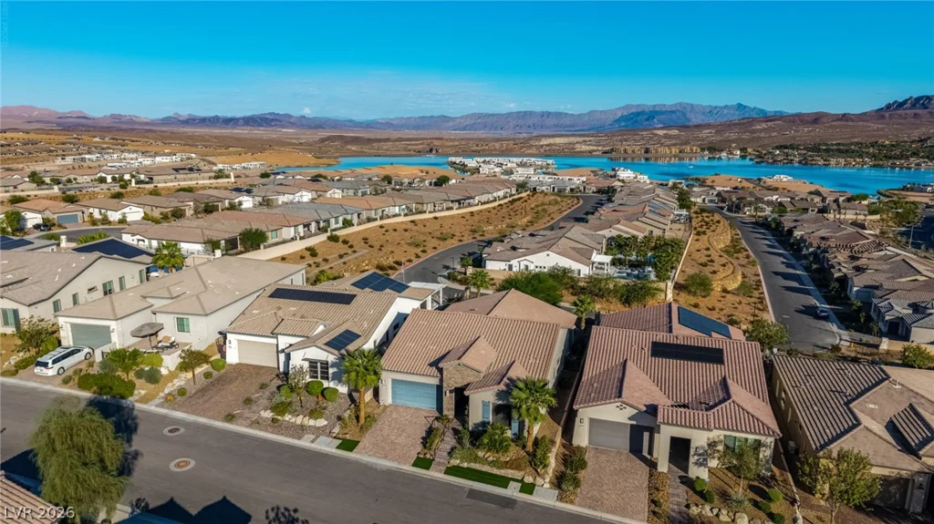 24 Cliffwater, Henderson, NV 89011