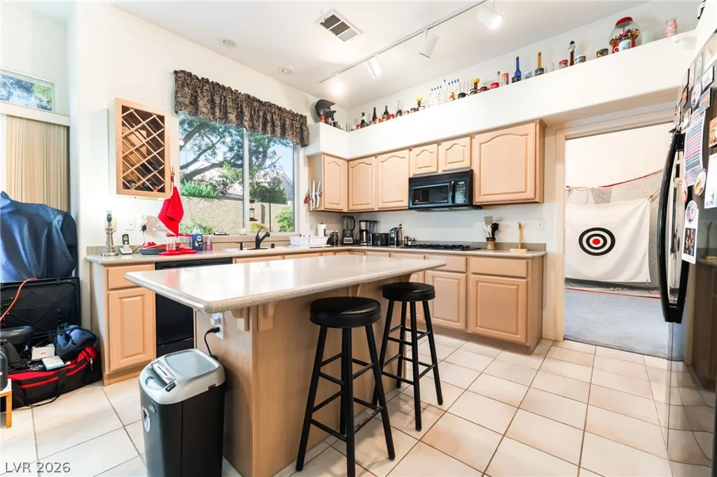 8809 Stafford Springs, Las Vegas, NV 89134
