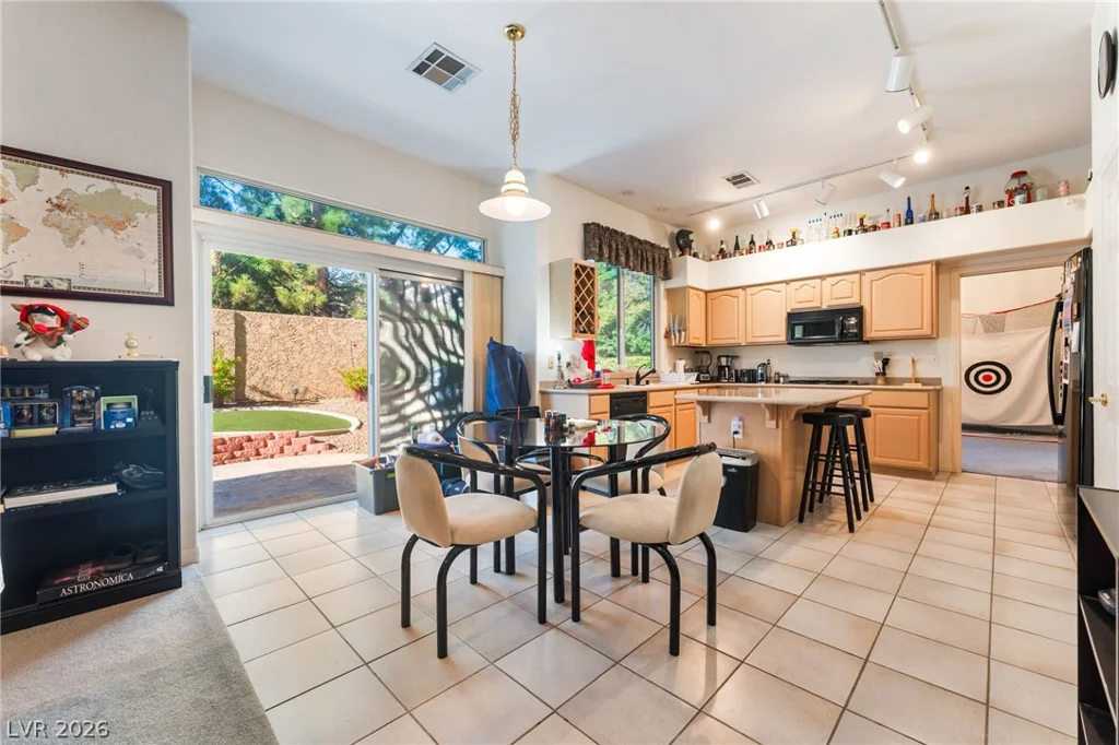 8809 Stafford Springs, Las Vegas, NV 89134