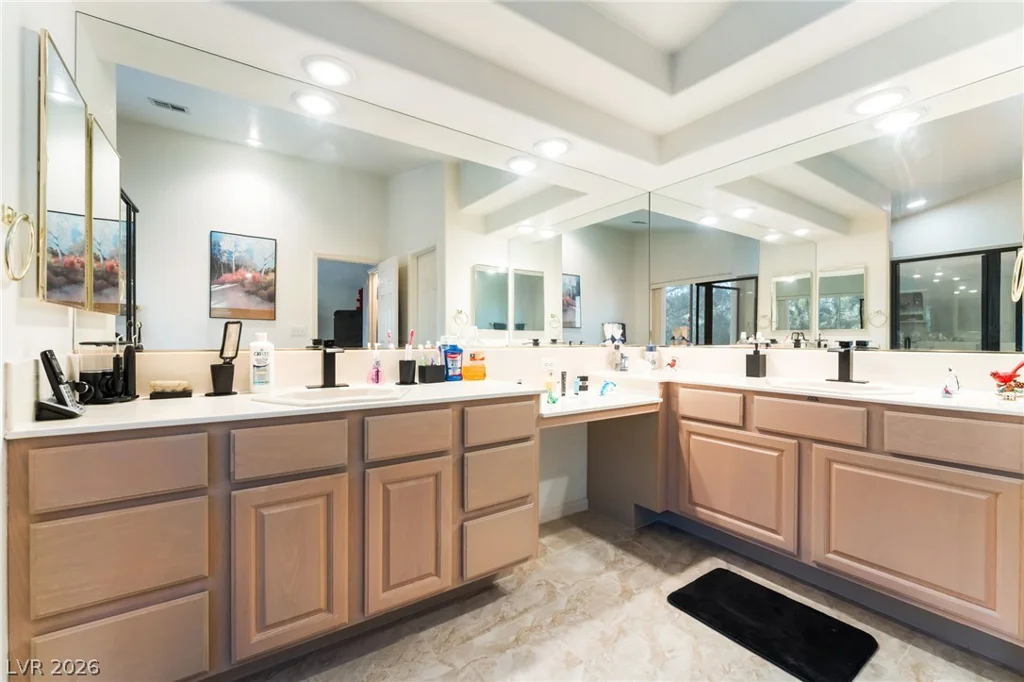 8809 Stafford Springs, Las Vegas, NV 89134