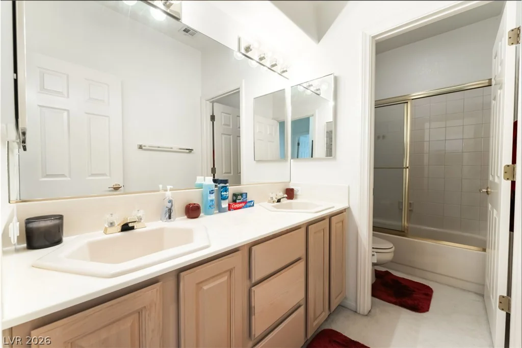 8809 Stafford Springs, Las Vegas, NV 89134