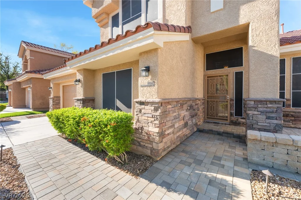 8809 Stafford Springs, Las Vegas, NV 89134