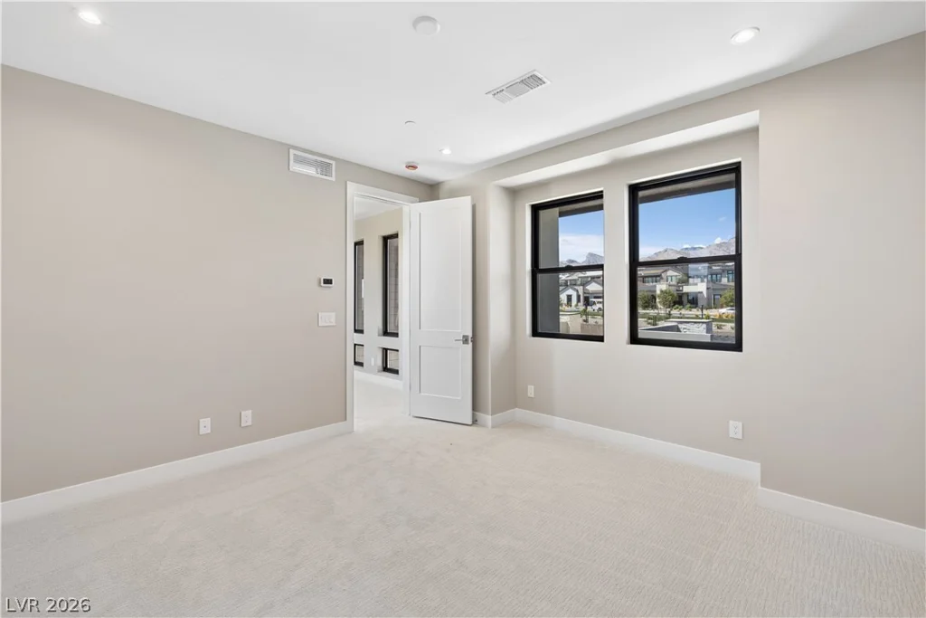 77 Tiller Point, Las Vegas, NV 89138