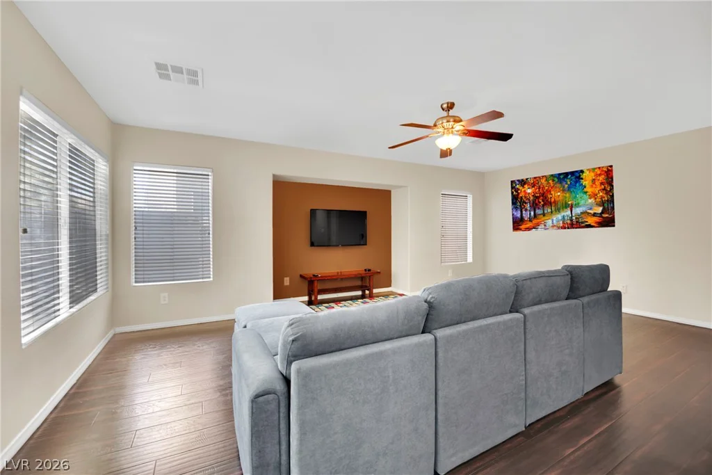 10648 Medicine Bow, Las Vegas, NV 89183