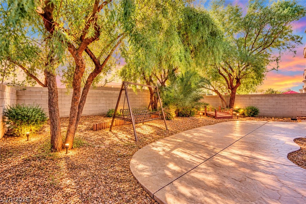 10648 Medicine Bow, Las Vegas, NV 89183
