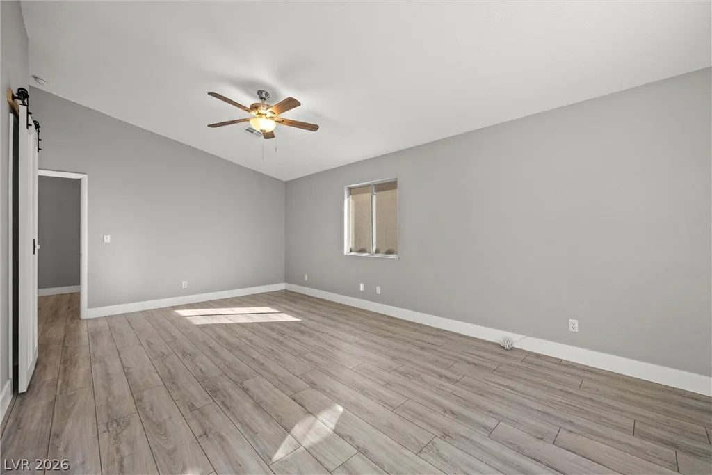 6461 Grand Oaks, Las Vegas, NV 89156
