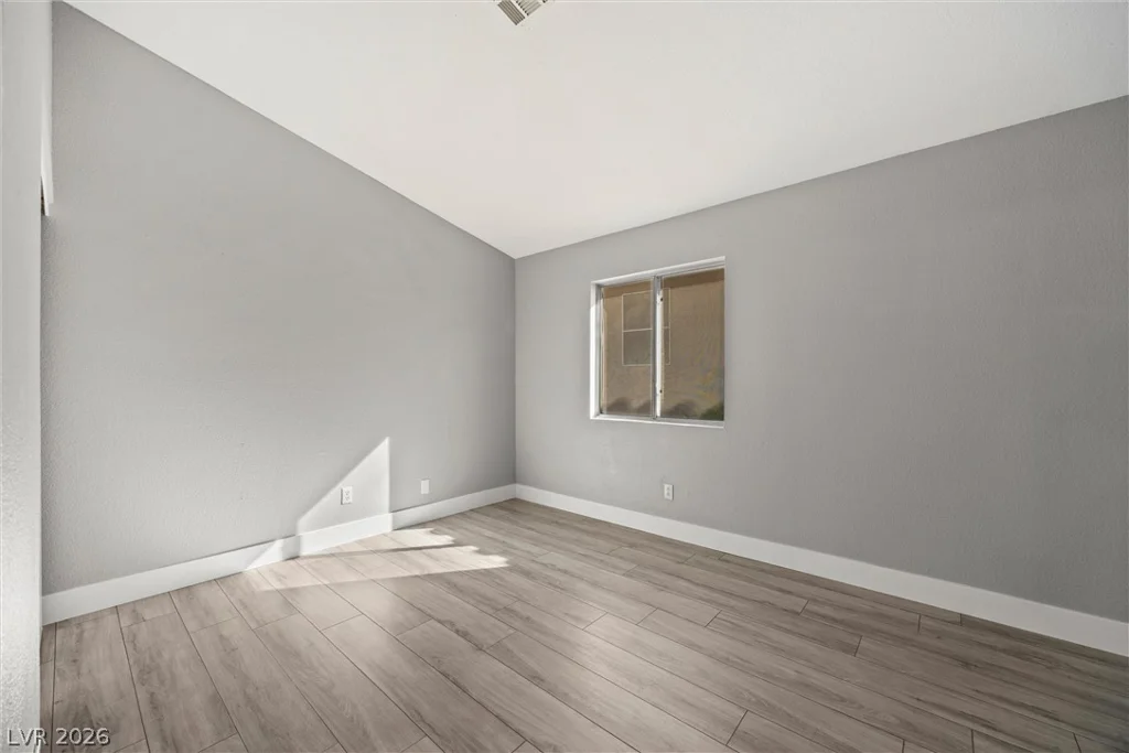 6461 Grand Oaks, Las Vegas, NV 89156