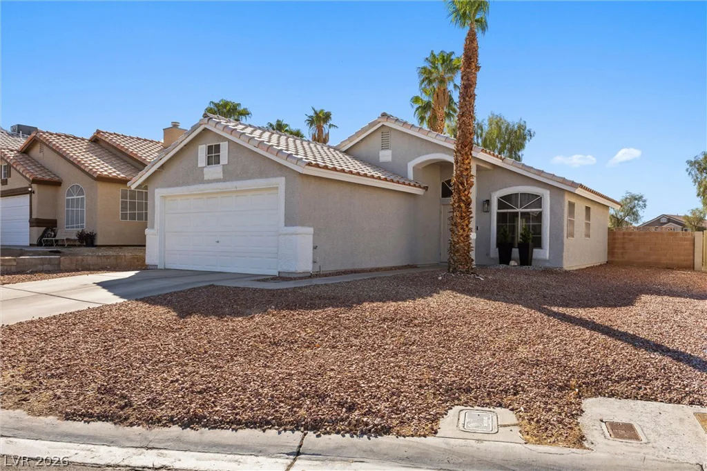 6461 Grand Oaks, Las Vegas, NV 89156
