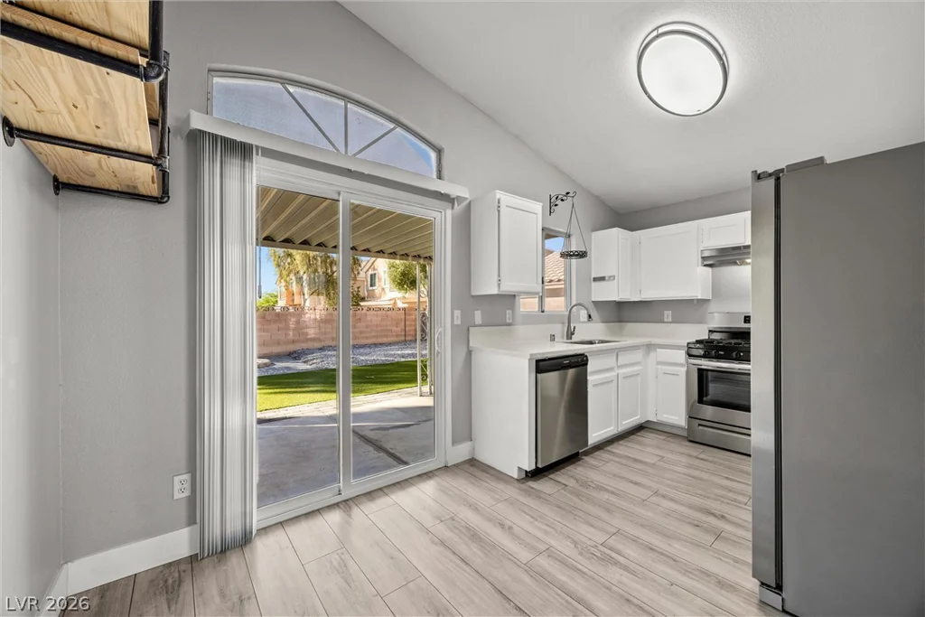 6461 Grand Oaks, Las Vegas, NV 89156