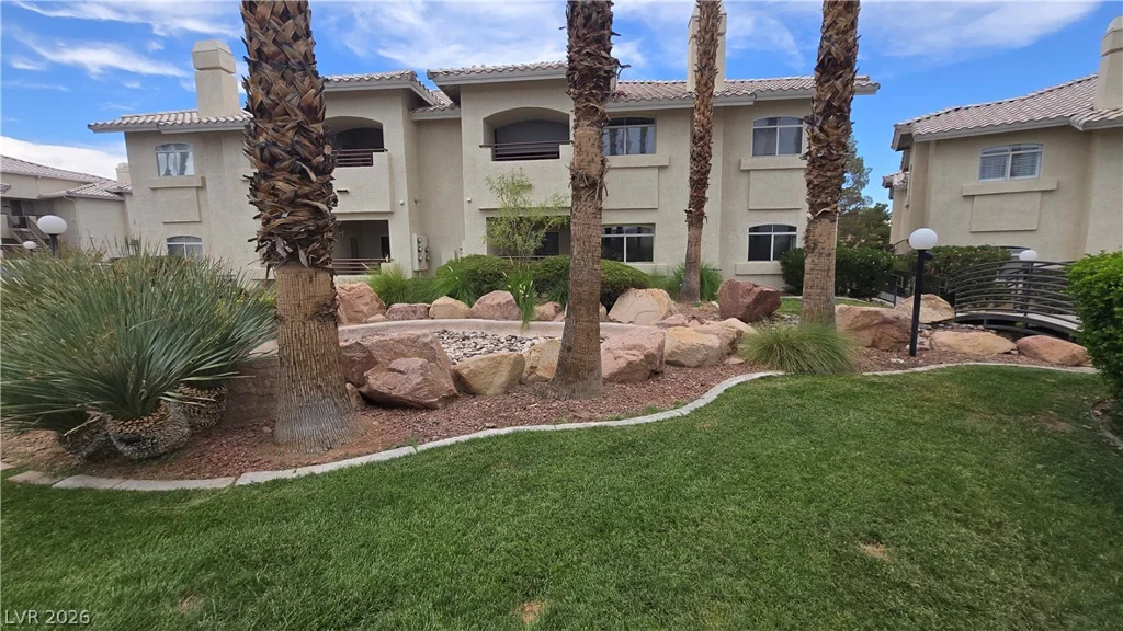 3320 Fort Apache, Las Vegas, NV 89117