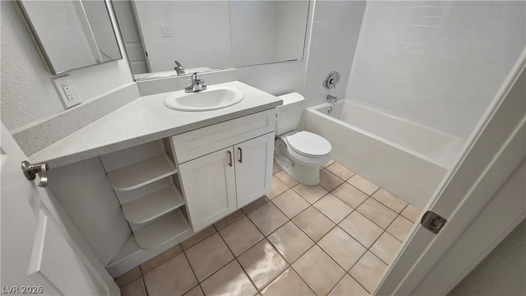 3320 Fort Apache, Las Vegas, NV 89117