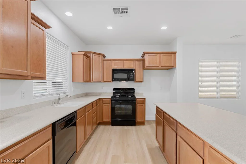 8262 Arden Landing, Las Vegas, NV 89117
