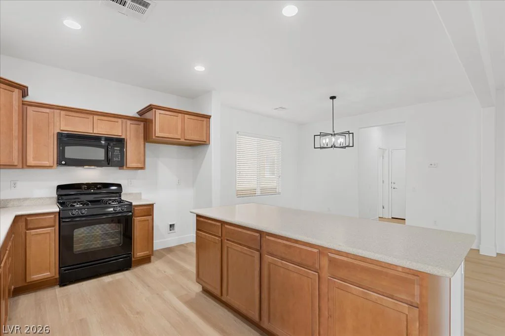 8262 Arden Landing, Las Vegas, NV 89117