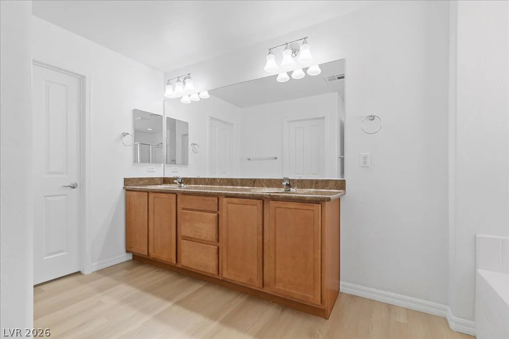 8262 Arden Landing, Las Vegas, NV 89117