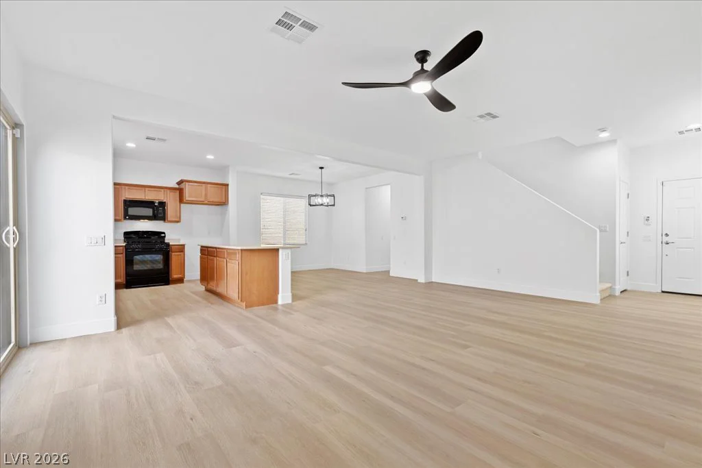 8262 Arden Landing, Las Vegas, NV 89117
