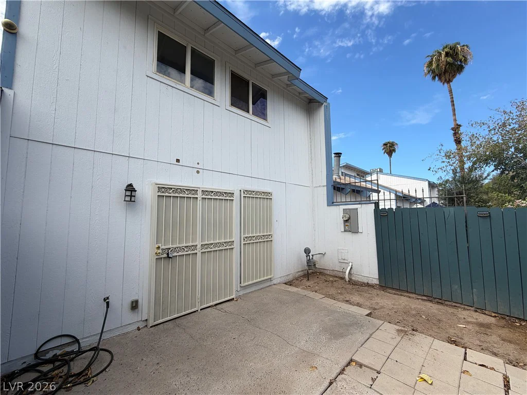 4078 Gold Coast, Las Vegas, NV 89121