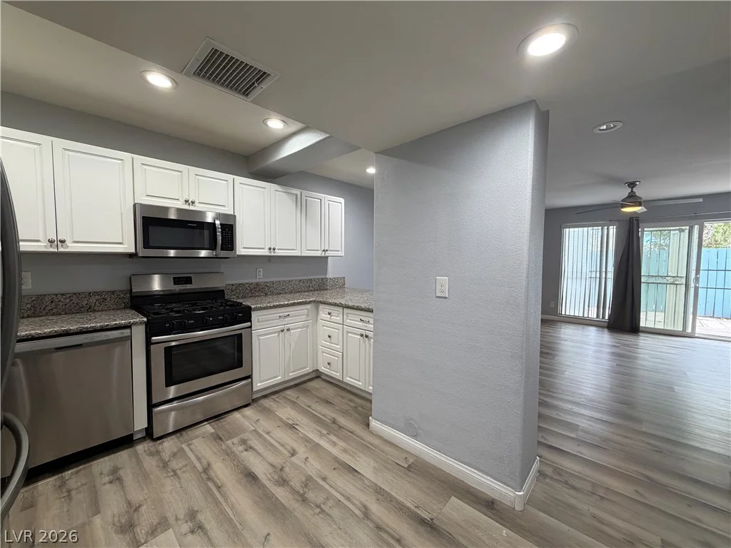4078 Gold Coast, Las Vegas, NV 89121