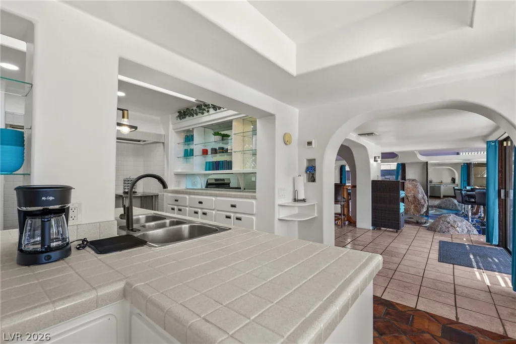 5440 Black Knight, Las Vegas, NV 89119