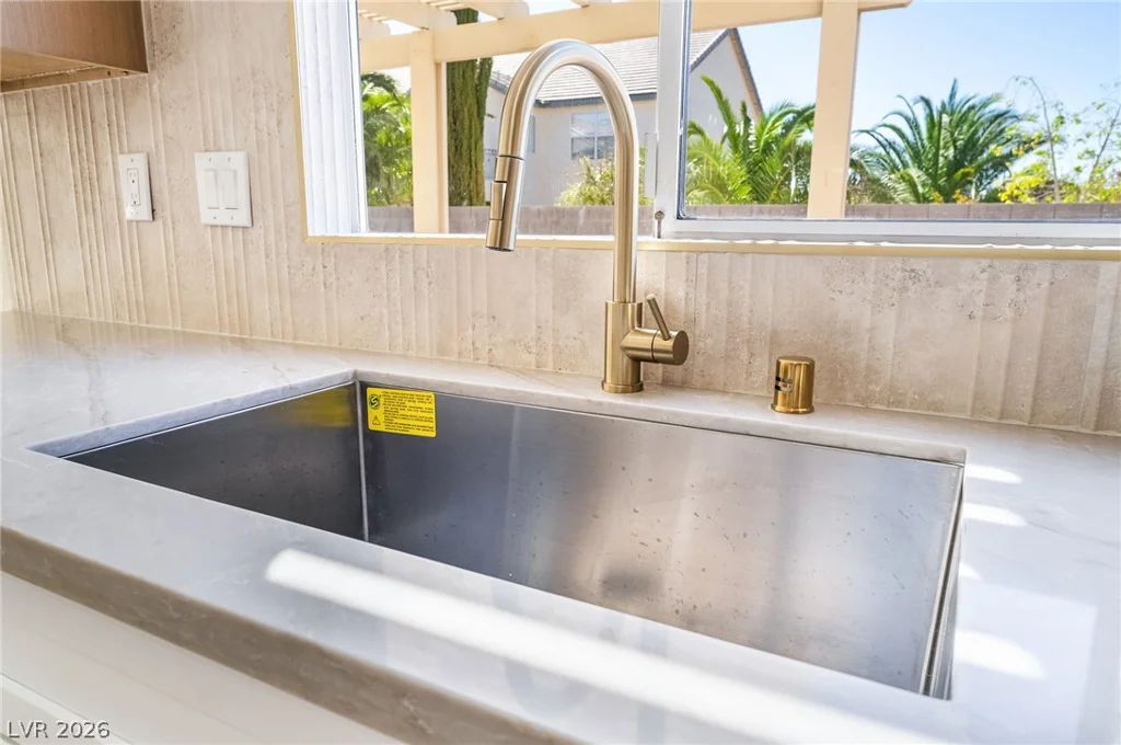9681 Drayton, Las Vegas, NV 89148
