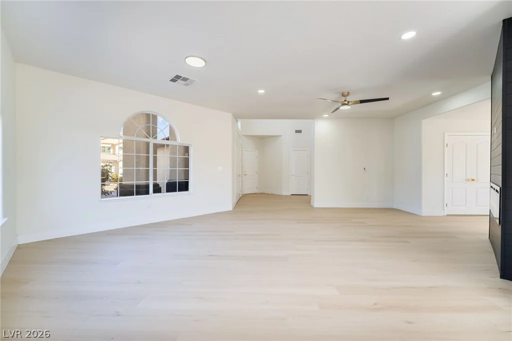 9681 Drayton, Las Vegas, NV 89148