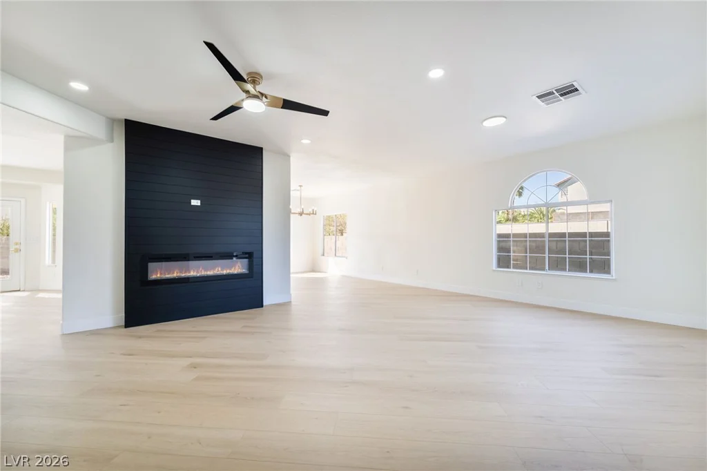 9681 Drayton, Las Vegas, NV 89148