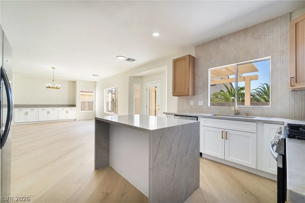 9681 Drayton, Las Vegas, NV 89148