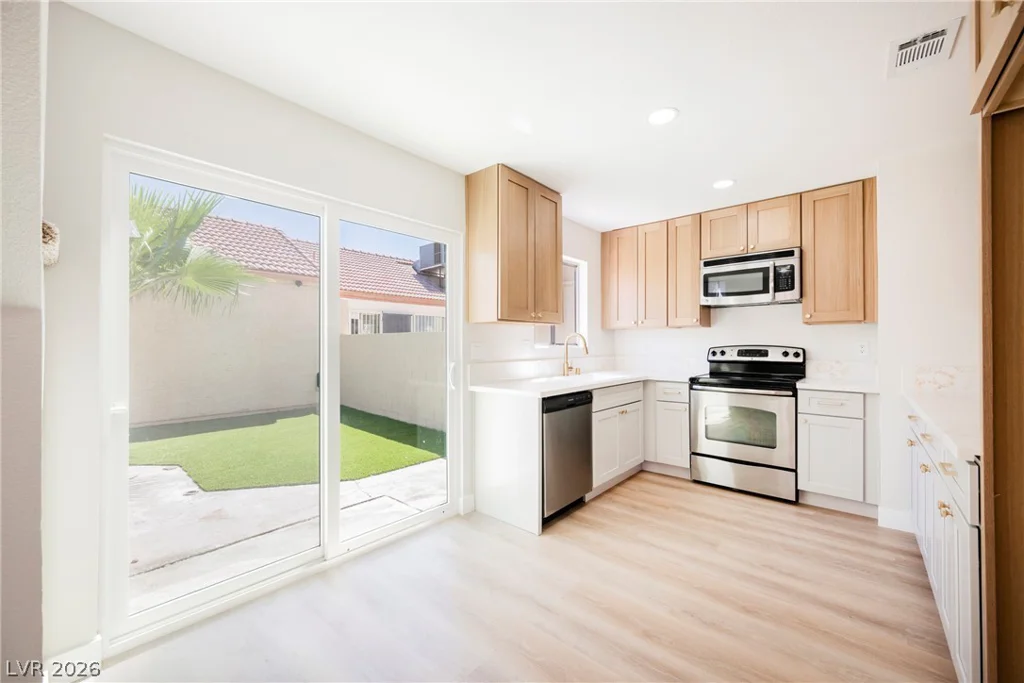 2822 Sesame, Las Vegas, NV 89142