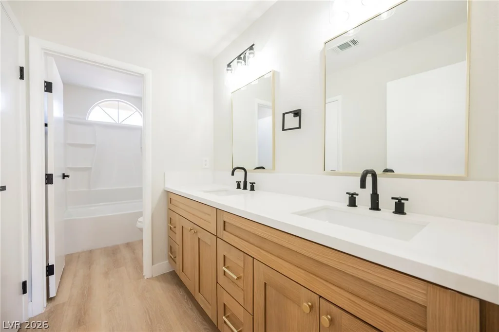 2822 Sesame, Las Vegas, NV 89142