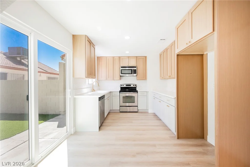 2822 Sesame, Las Vegas, NV 89142