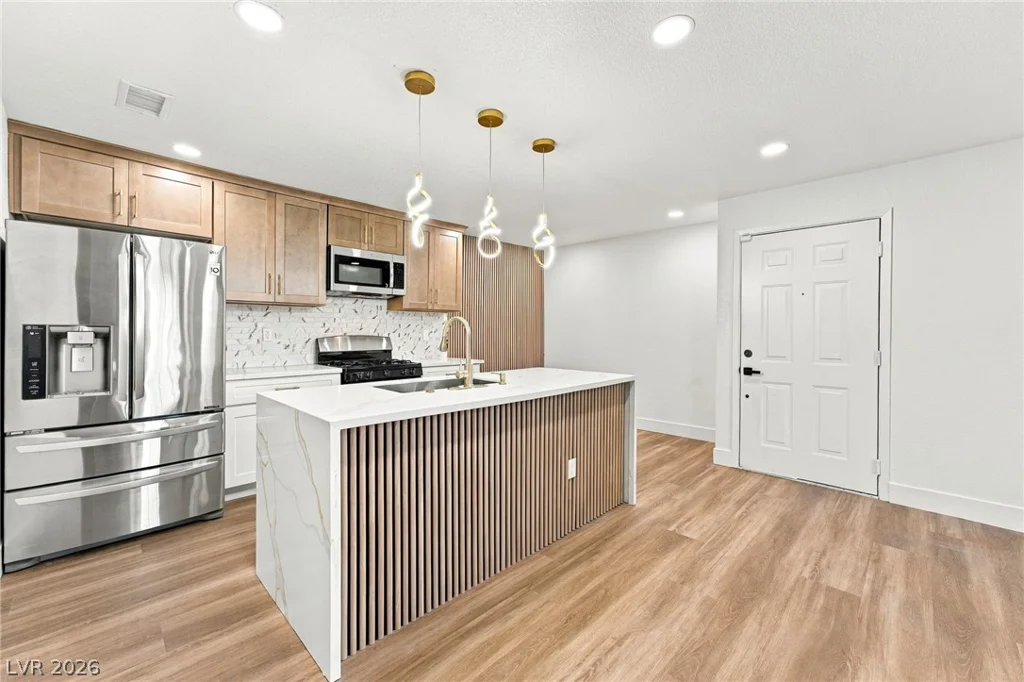 2200 Fort Apache, Las Vegas, NV 89117