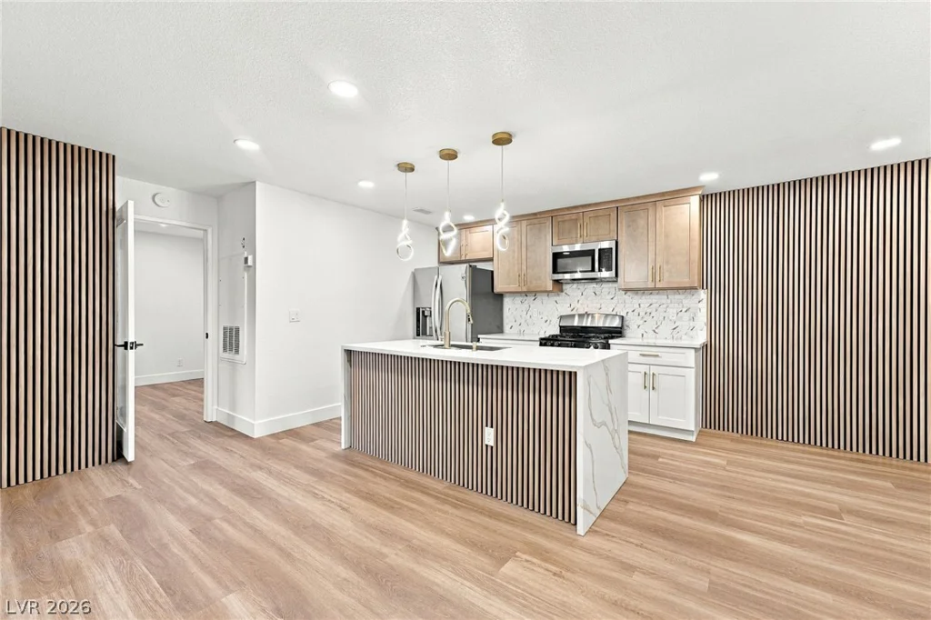 2200 Fort Apache, Las Vegas, NV 89117