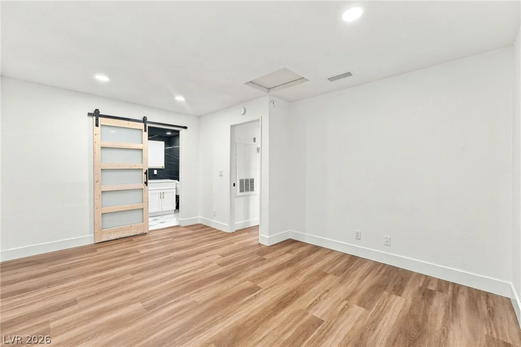 2200 Fort Apache, Las Vegas, NV 89117
