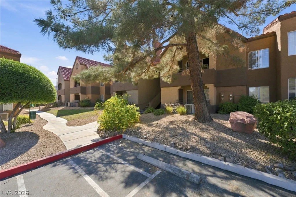 2200 Fort Apache, Las Vegas, NV 89117