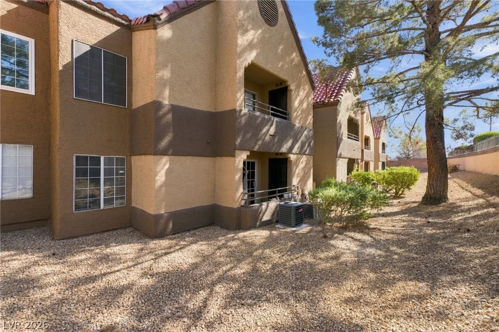 2200 Fort Apache, Las Vegas, NV 89117