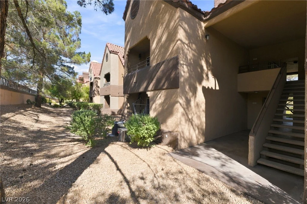 2200 Fort Apache, Las Vegas, NV 89117