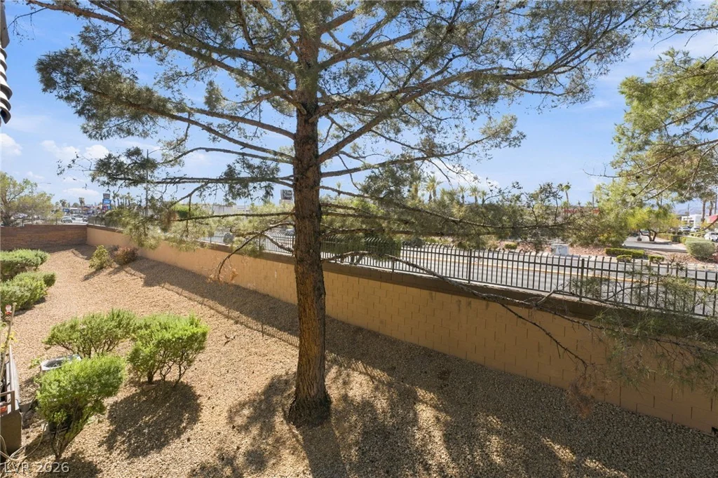 2200 Fort Apache, Las Vegas, NV 89117