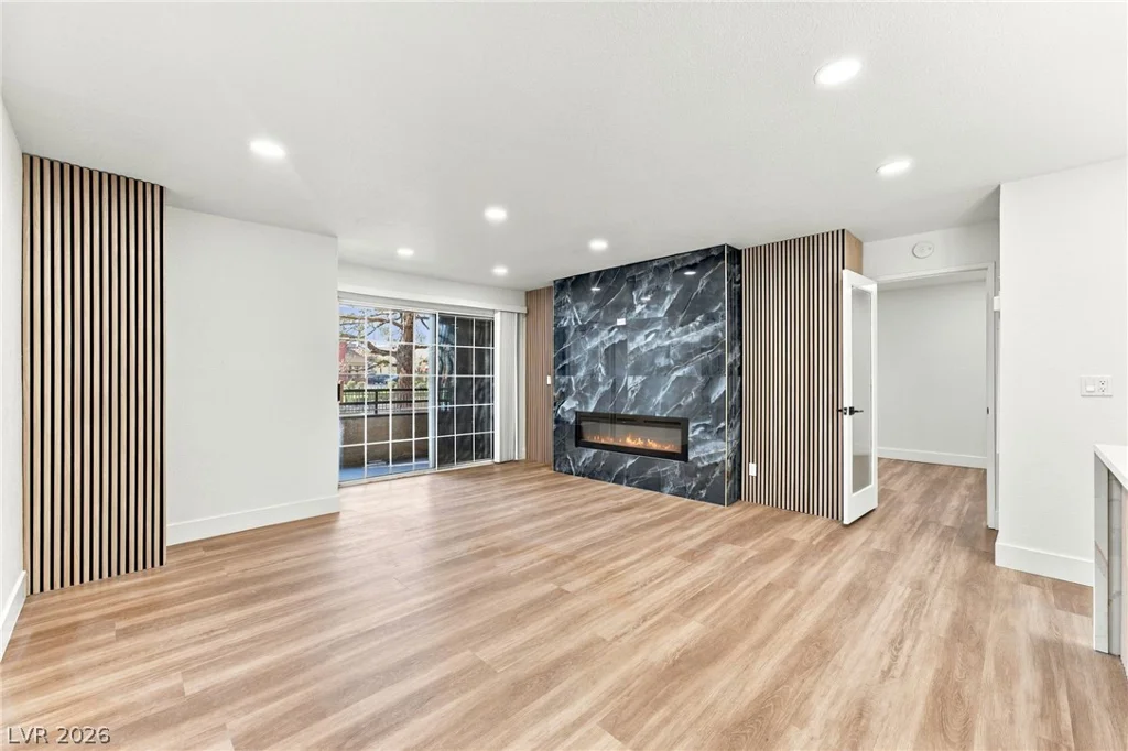 2200 Fort Apache, Las Vegas, NV 89117
