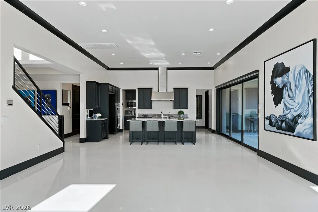 8041 Hamilton Mountain, Las Vegas, NV 89113