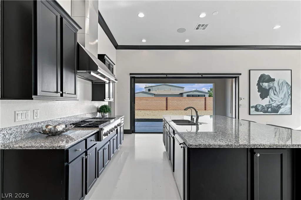 8041 Hamilton Mountain, Las Vegas, NV 89113