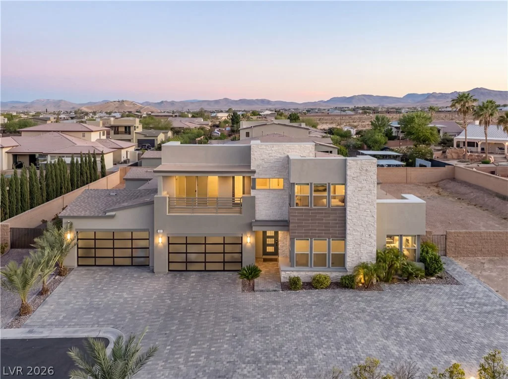 8041 Hamilton Mountain, Las Vegas, NV 89113